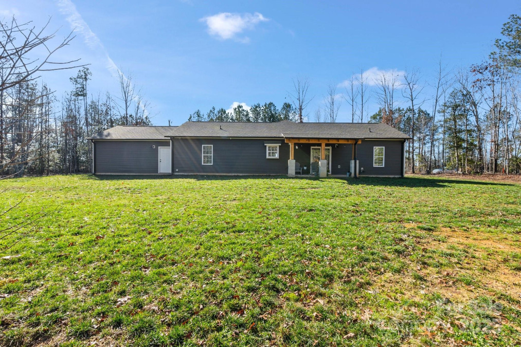 265 Cagle Rd Seagrove, NC 27341