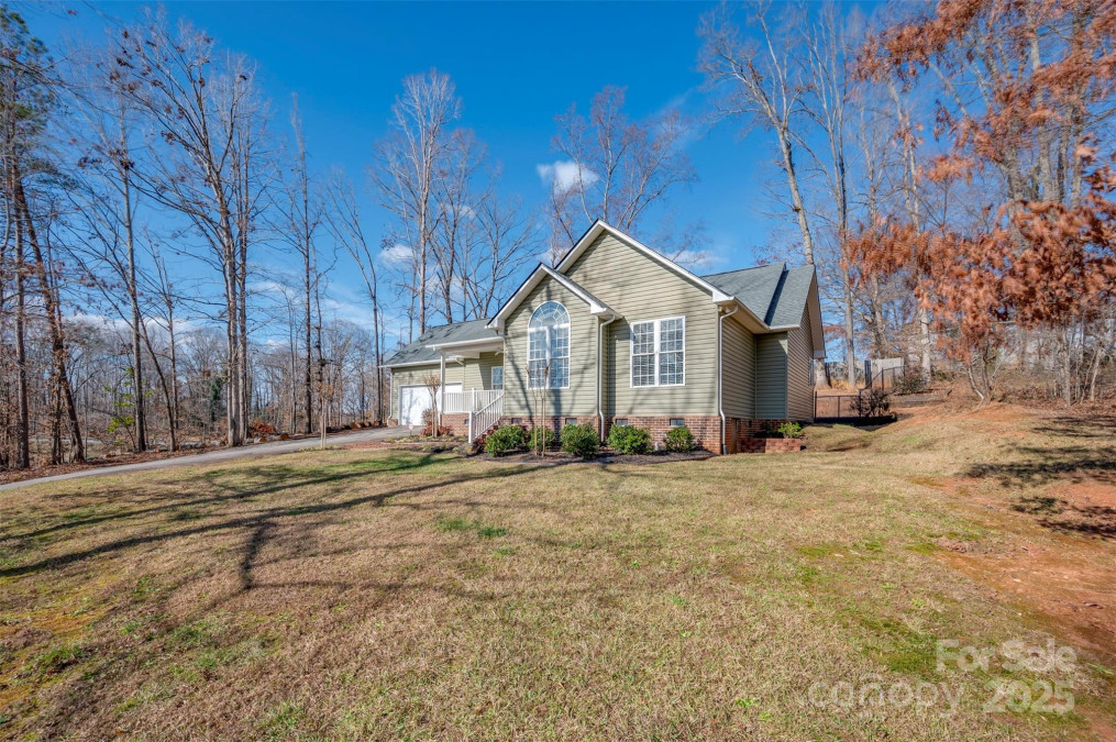 182 Hutchins Dr Rutherfordton, NC 28139