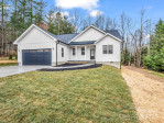 46 Bear Rock Rd Hendersonville, NC 28739