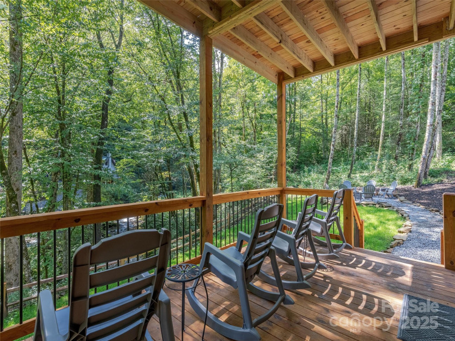 1581 Campbell Creek Rd Maggie Valley, NC 28751