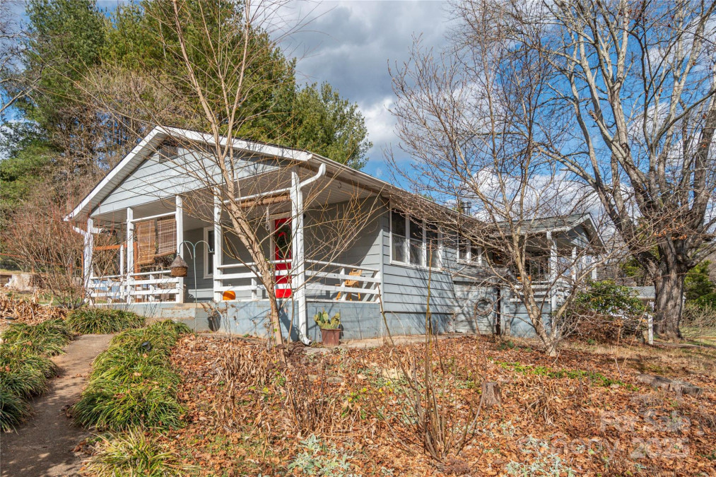 103 Long Cove Rd Candler, NC 28715