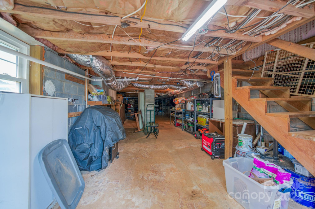 81 Pine Mount Rd Weaverville, NC 28787