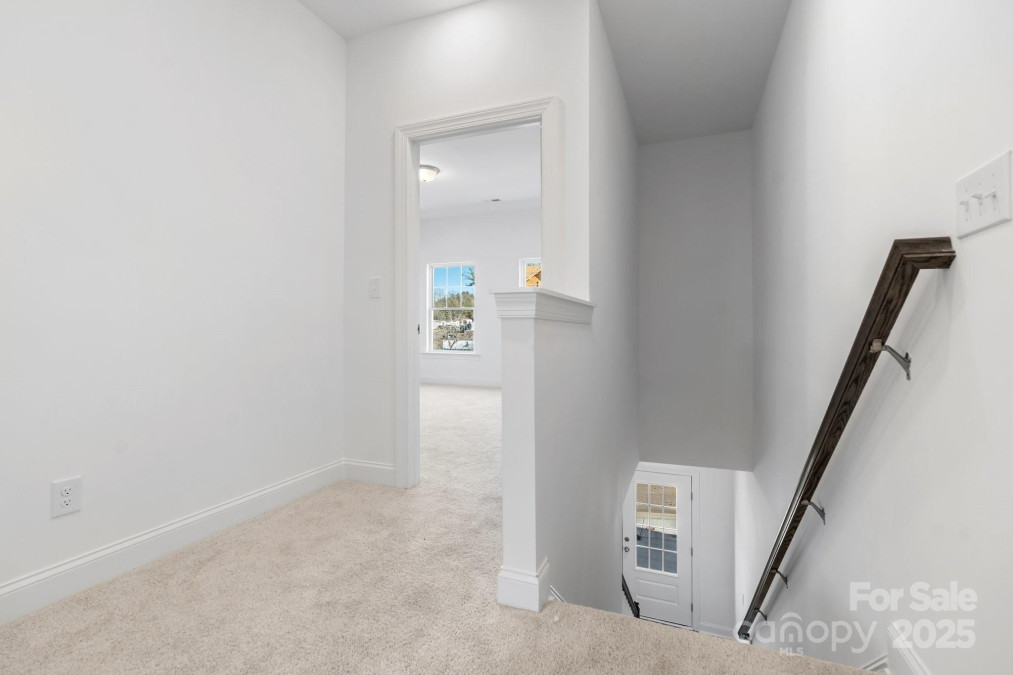 143 Cherry Springs Ln Asheville, NC 28804