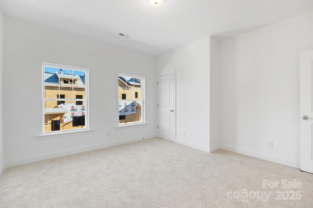143 Cherry Springs Ln Asheville, NC 28804