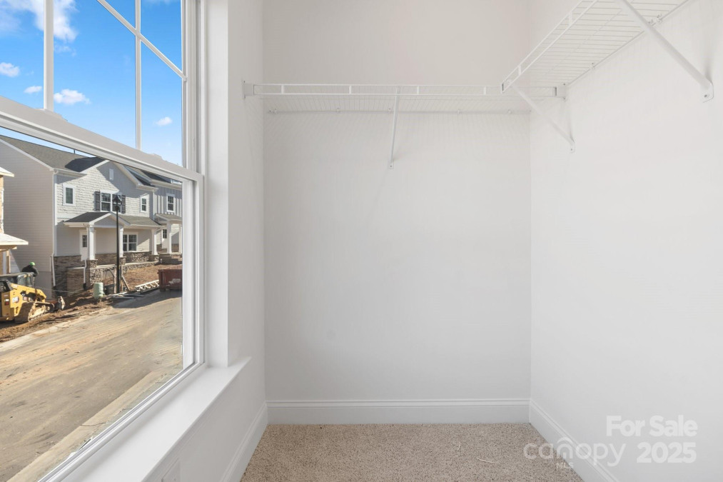 143 Cherry Springs Ln Asheville, NC 28804