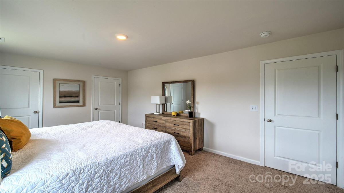 35 Cain Hollow Way Asheville, NC 28806