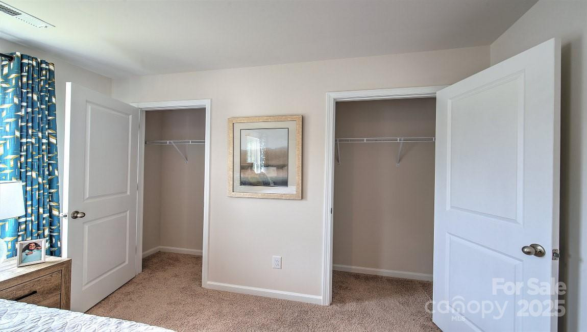 35 Cain Hollow Way Asheville, NC 28806