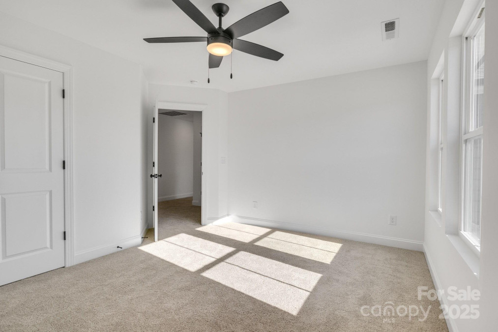 3025 Swallowtail Ln Kannapolis, NC 28083