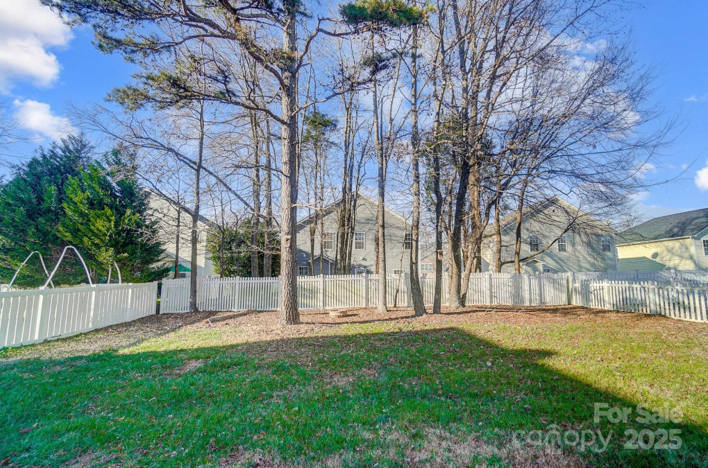 4005 Linville Falls Ln Monroe, NC 28110