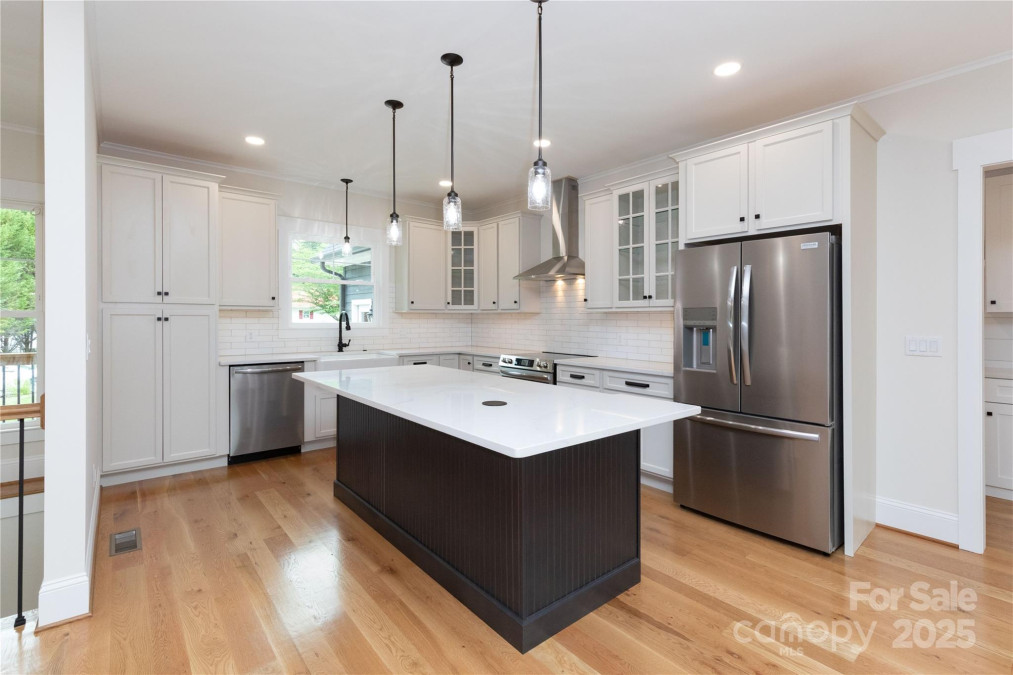 111 Laura Tc Hendersonville, NC 28792
