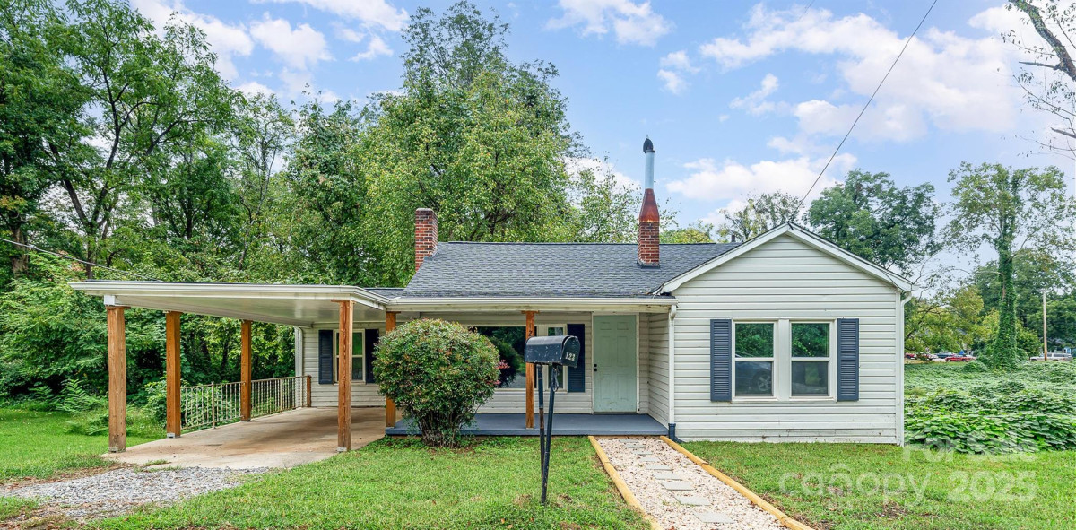 123 Lincoln St Statesville, NC 28677