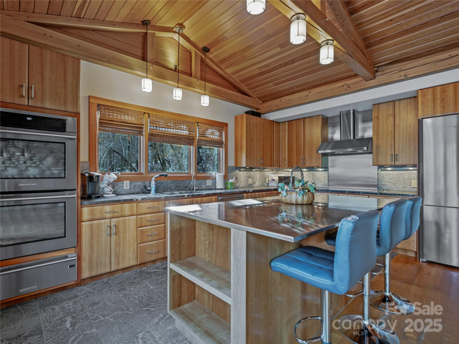 500 Oleta Mill Trl Hendersonville, NC 28792