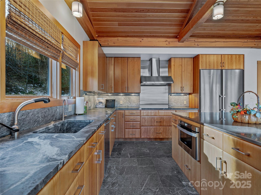 500 Oleta Mill Trl Hendersonville, NC 28792