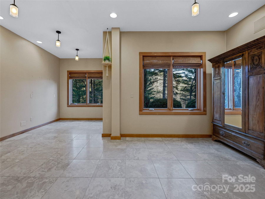 500 Oleta Mill Trl Hendersonville, NC 28792