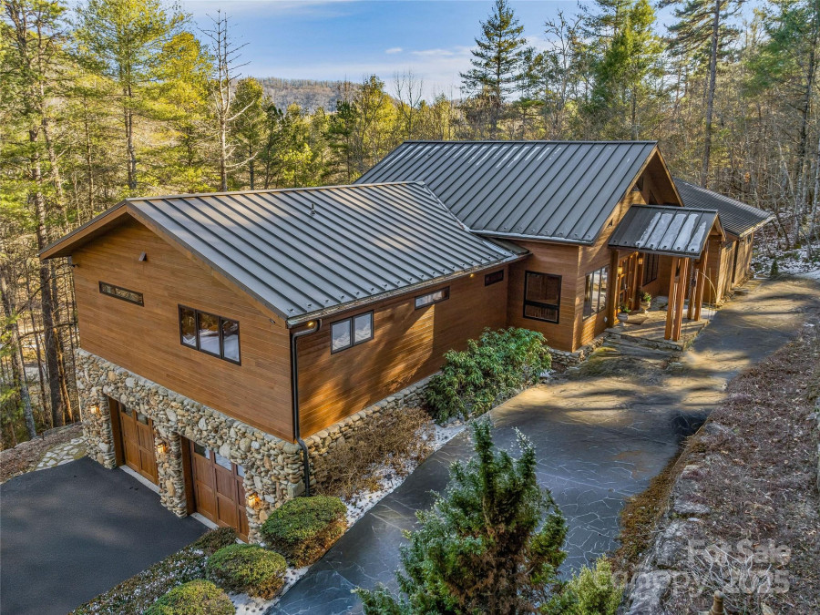 500 Oleta Mill Trl Hendersonville, NC 28792