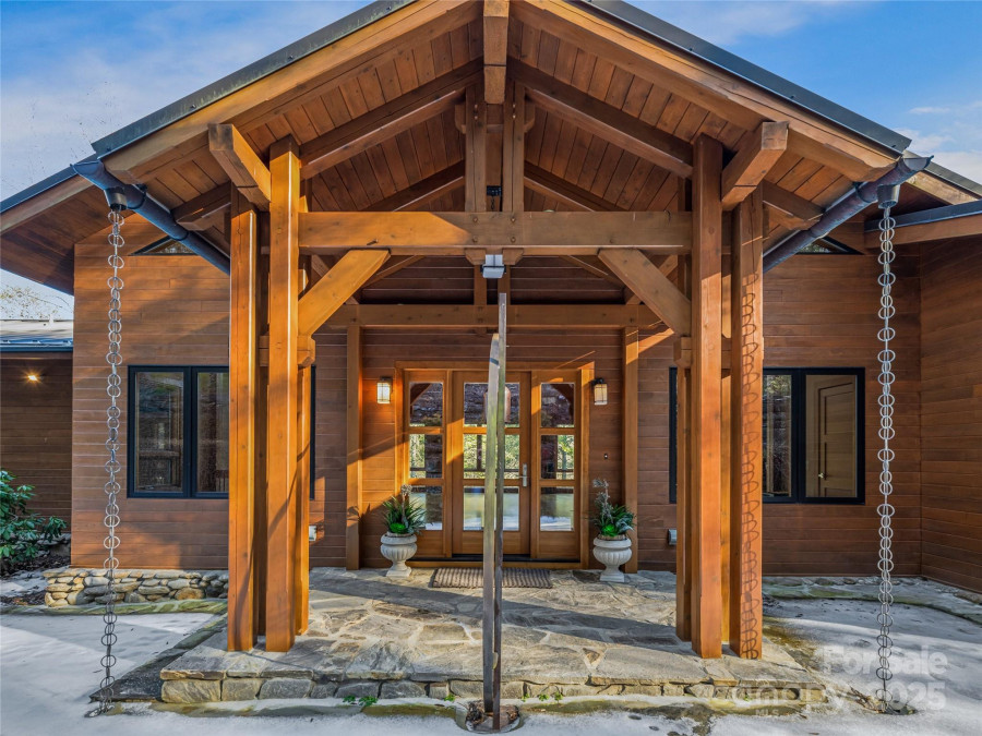 500 Oleta Mill Trl Hendersonville, NC 28792