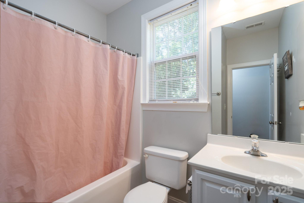 8505 Delamere Ln Charlotte, NC 28269