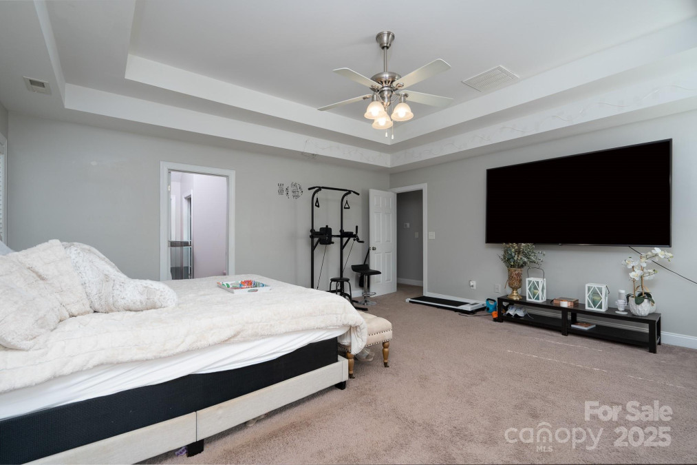 8505 Delamere Ln Charlotte, NC 28269