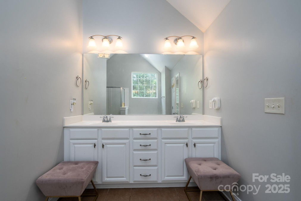 8505 Delamere Ln Charlotte, NC 28269