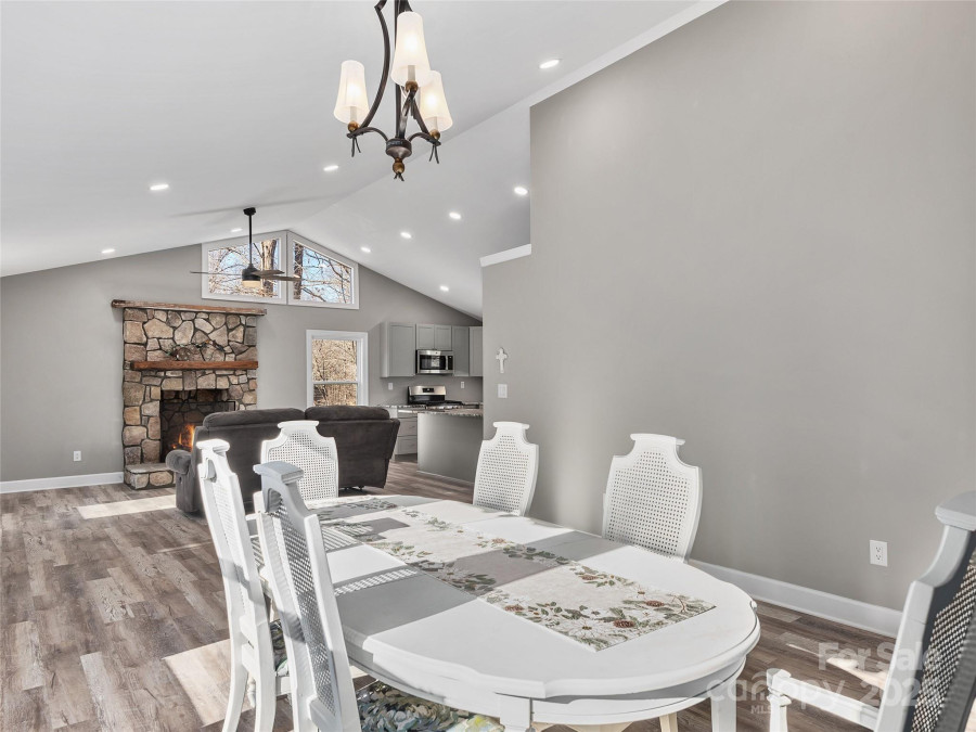 611 Peniel Rd Columbus, NC 28722