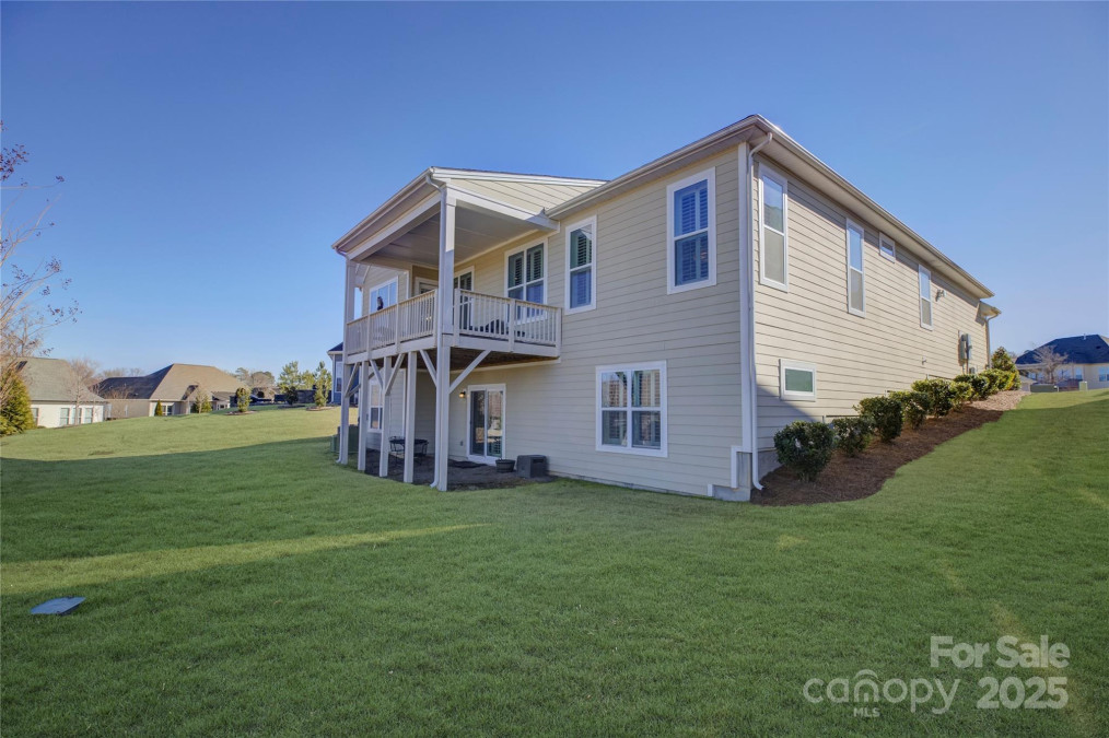 45528 Misty Bluff Dr Charlotte, NC 28278