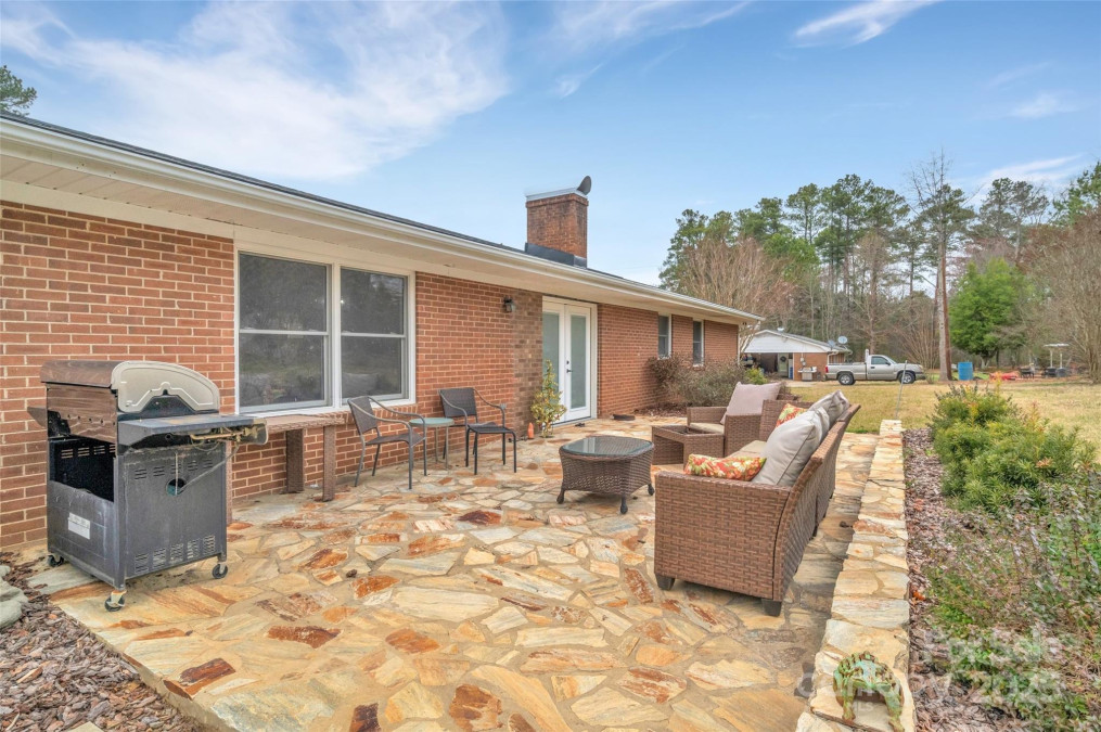 549 Dairy Rd Troy, NC 27371