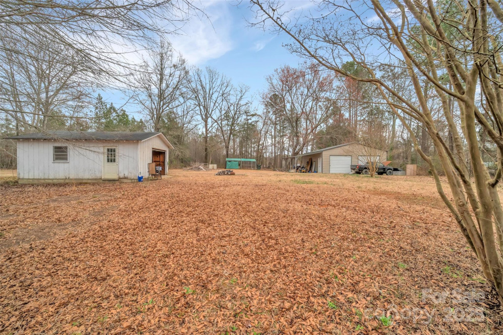 549 Dairy Rd Troy, NC 27371