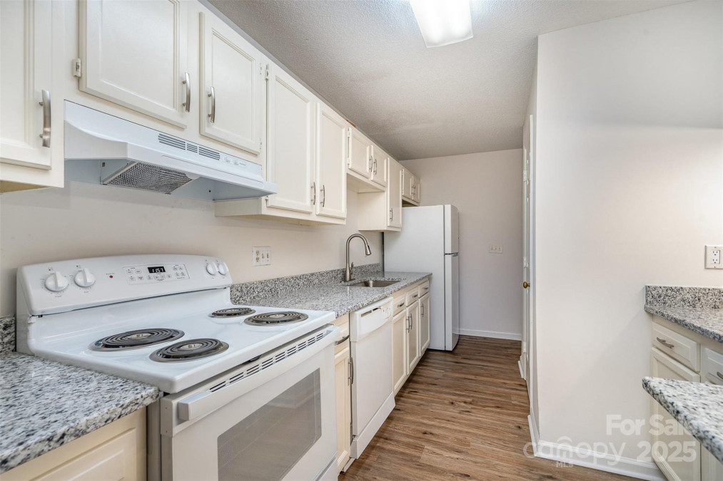 10240 Rose Meadow Ln Charlotte, NC 28277