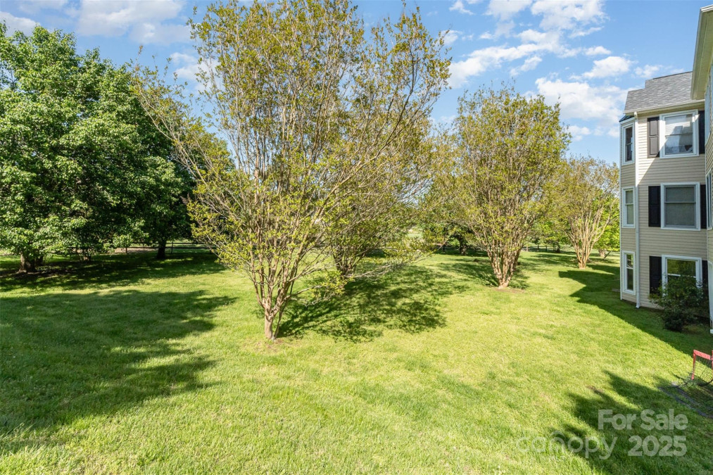 10240 Rose Meadow Ln Charlotte, NC 28277