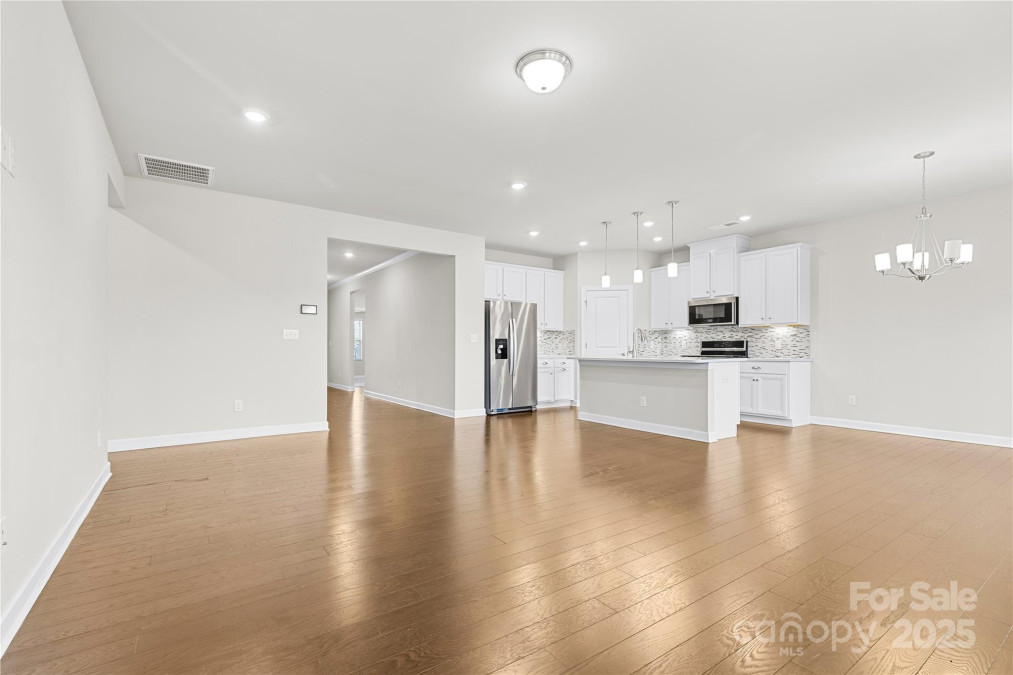9307 Dufaux Dr Charlotte, NC 28278