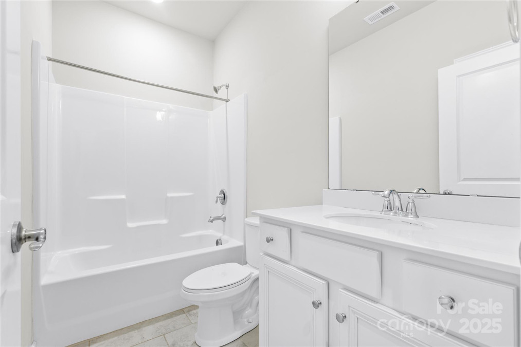 9307 Dufaux Dr Charlotte, NC 28278