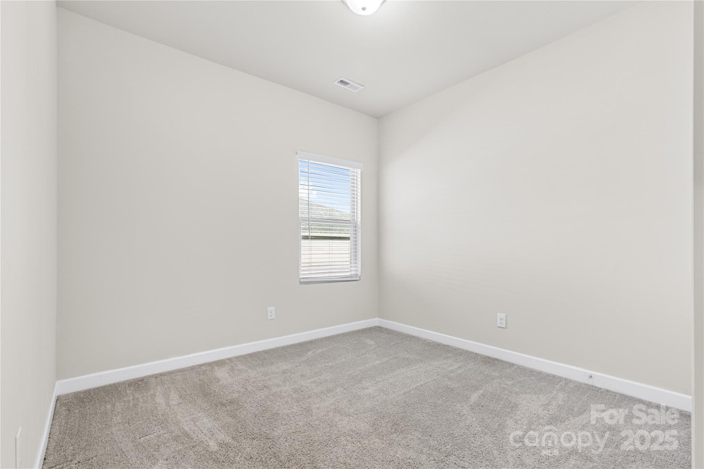 9307 Dufaux Dr Charlotte, NC 28278