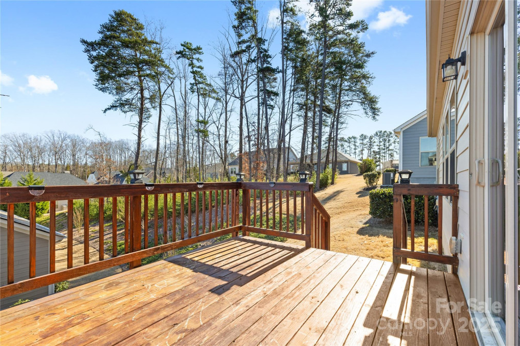 9307 Dufaux Dr Charlotte, NC 28278