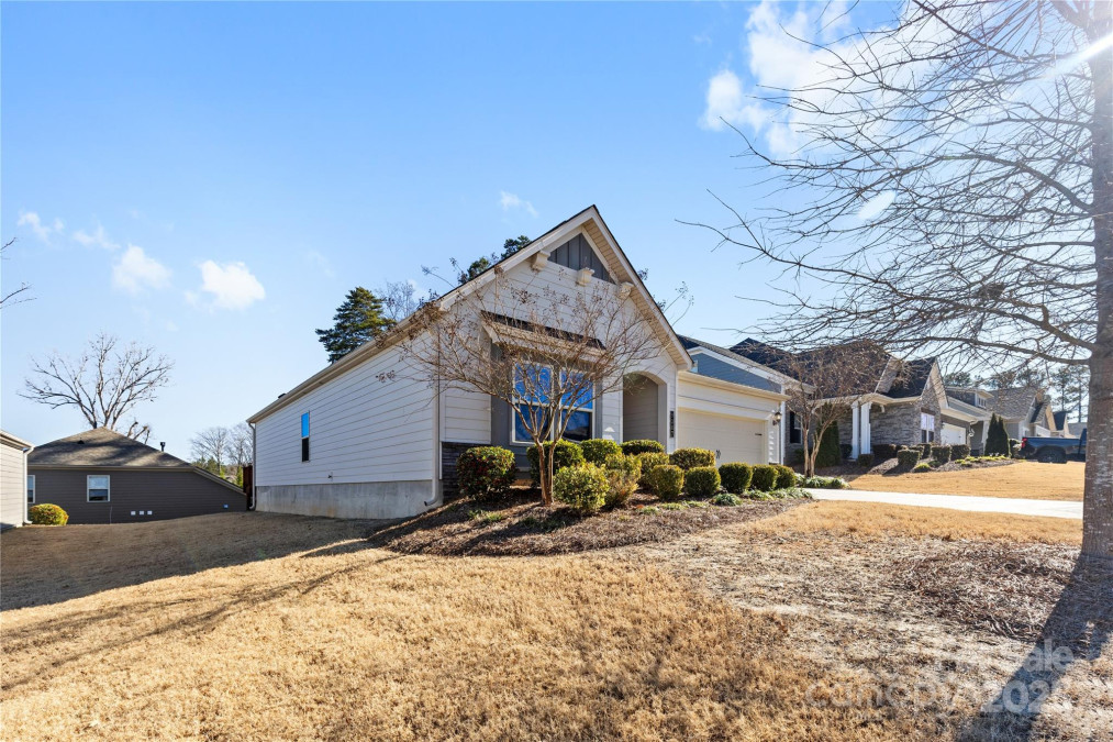 9307 Dufaux Dr Charlotte, NC 28278
