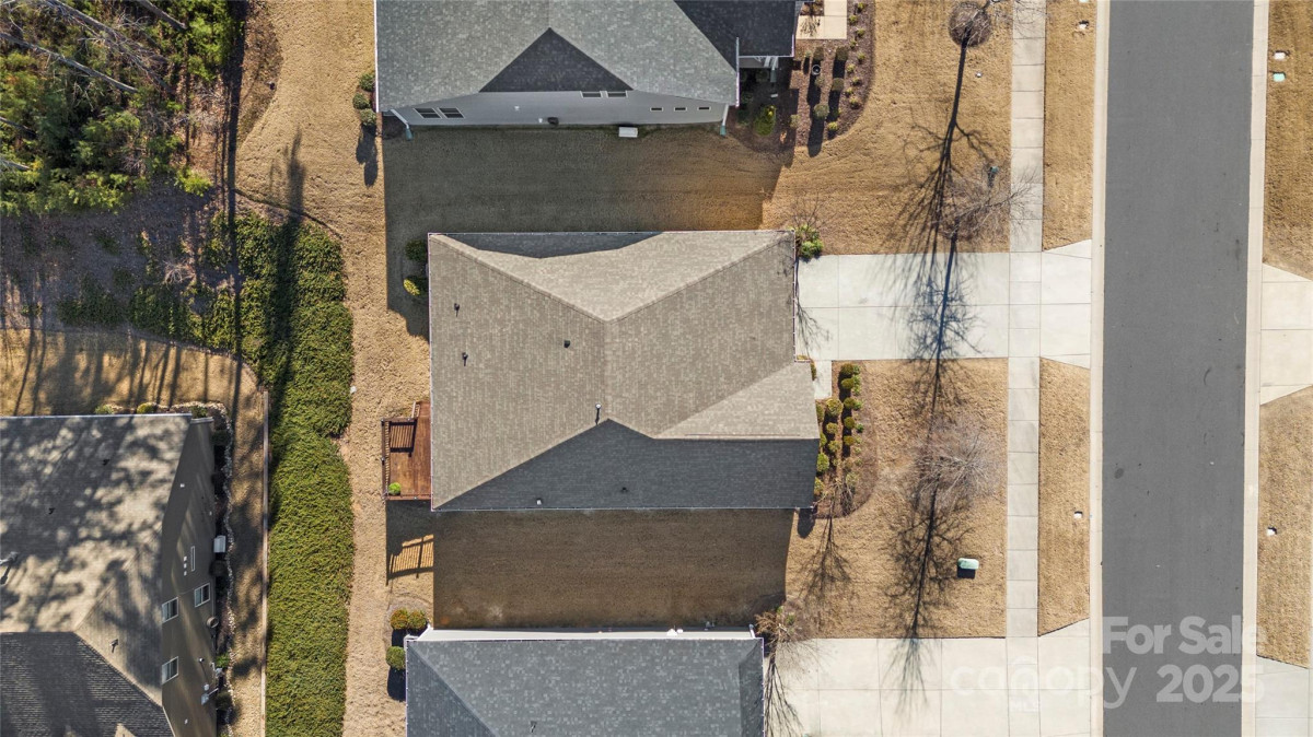 9307 Dufaux Dr Charlotte, NC 28278