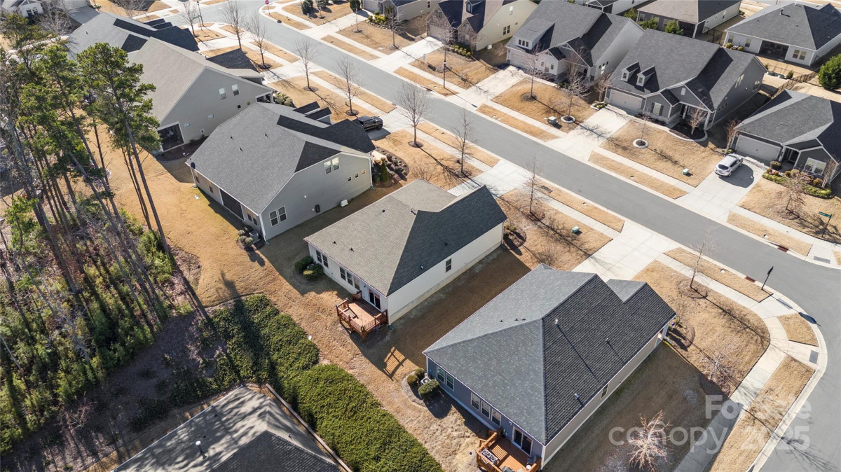 9307 Dufaux Dr Charlotte, NC 28278