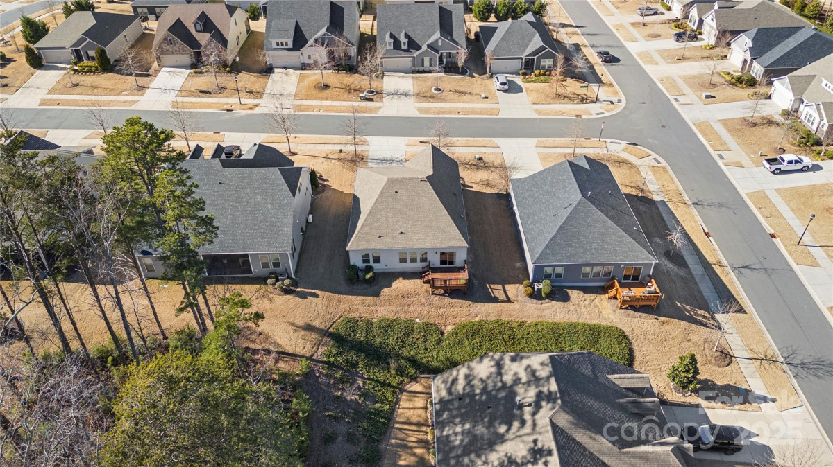 9307 Dufaux Dr Charlotte, NC 28278