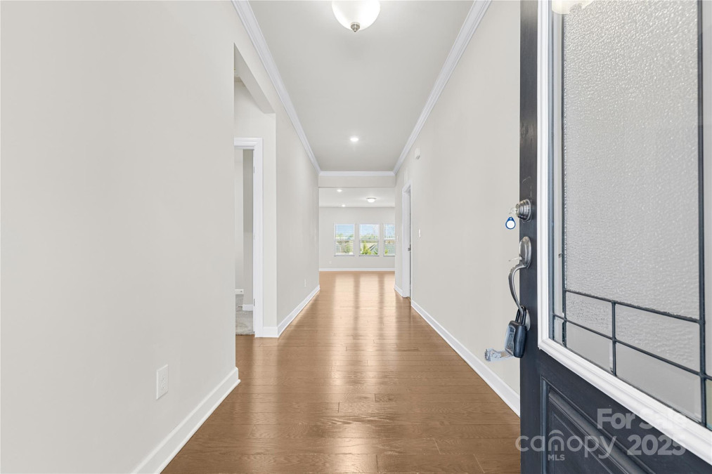9307 Dufaux Dr Charlotte, NC 28278