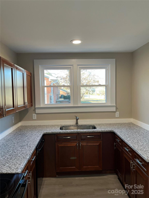924 Main St Albemarle, NC 28001