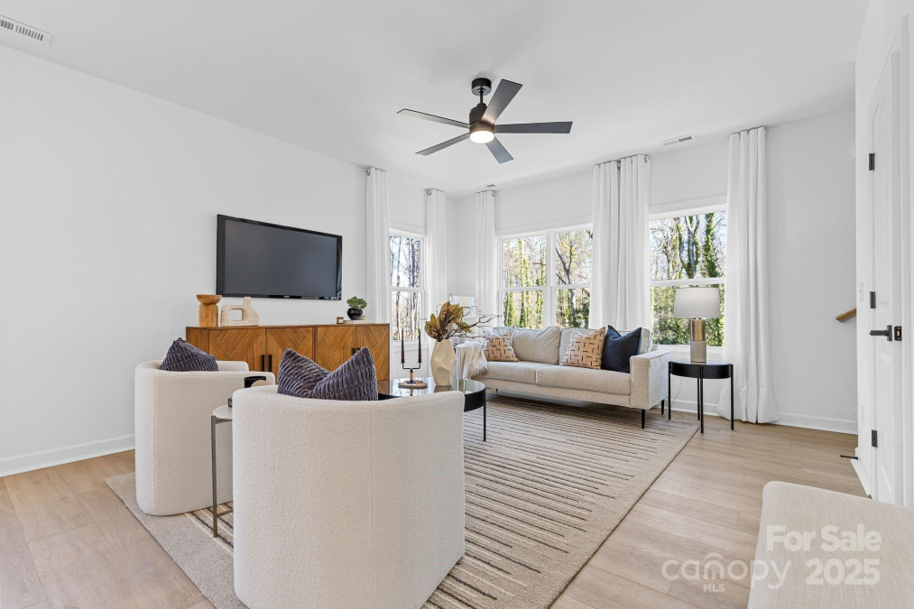 3804 Odom Way Charlotte, NC 28216