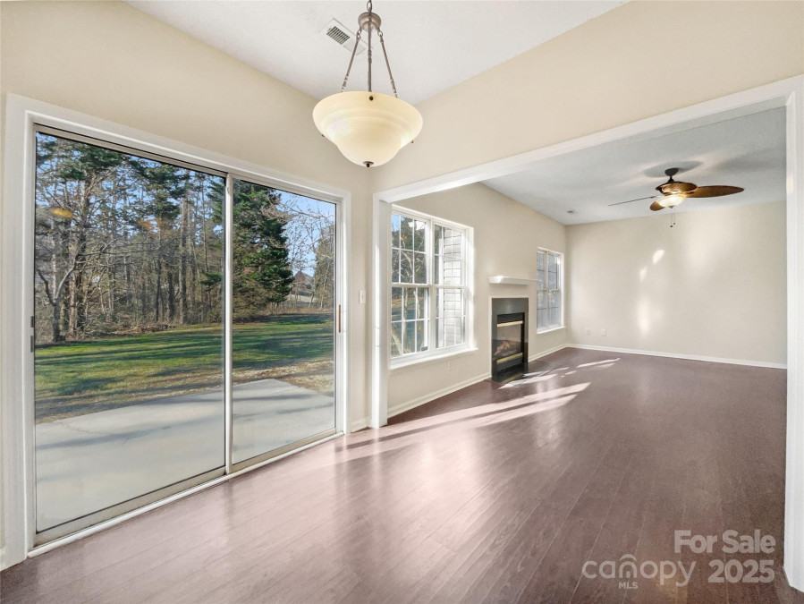 11006 Renoir Ct Charlotte, NC 28215