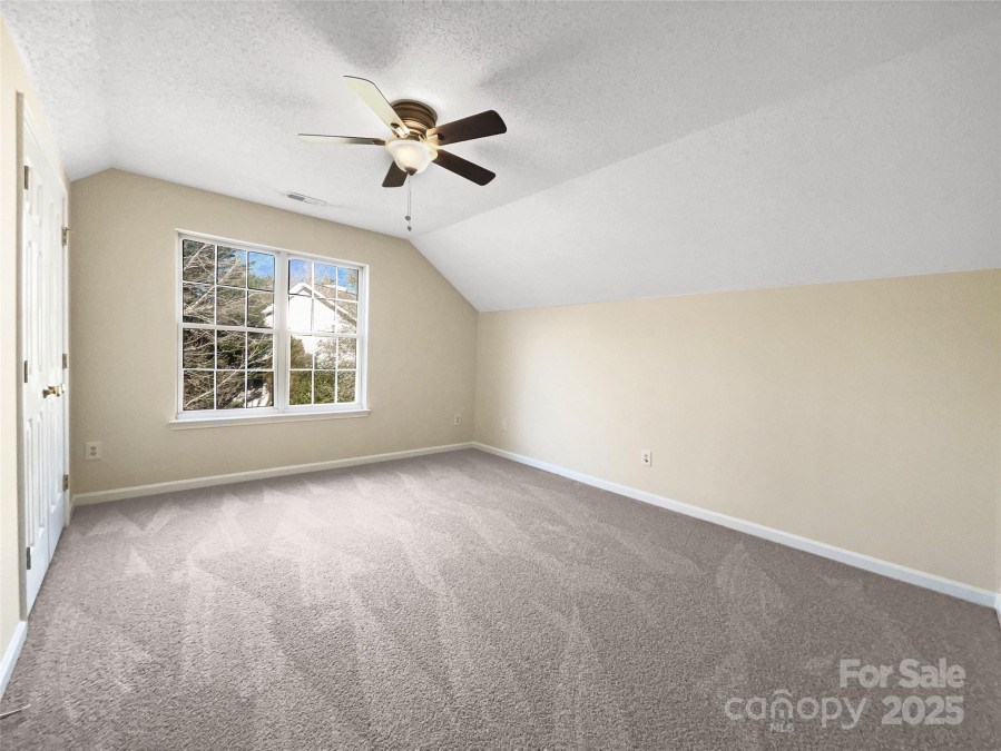 11006 Renoir Ct Charlotte, NC 28215