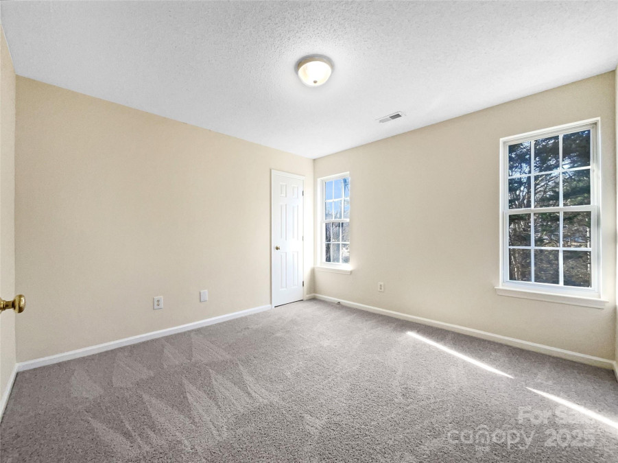 11006 Renoir Ct Charlotte, NC 28215