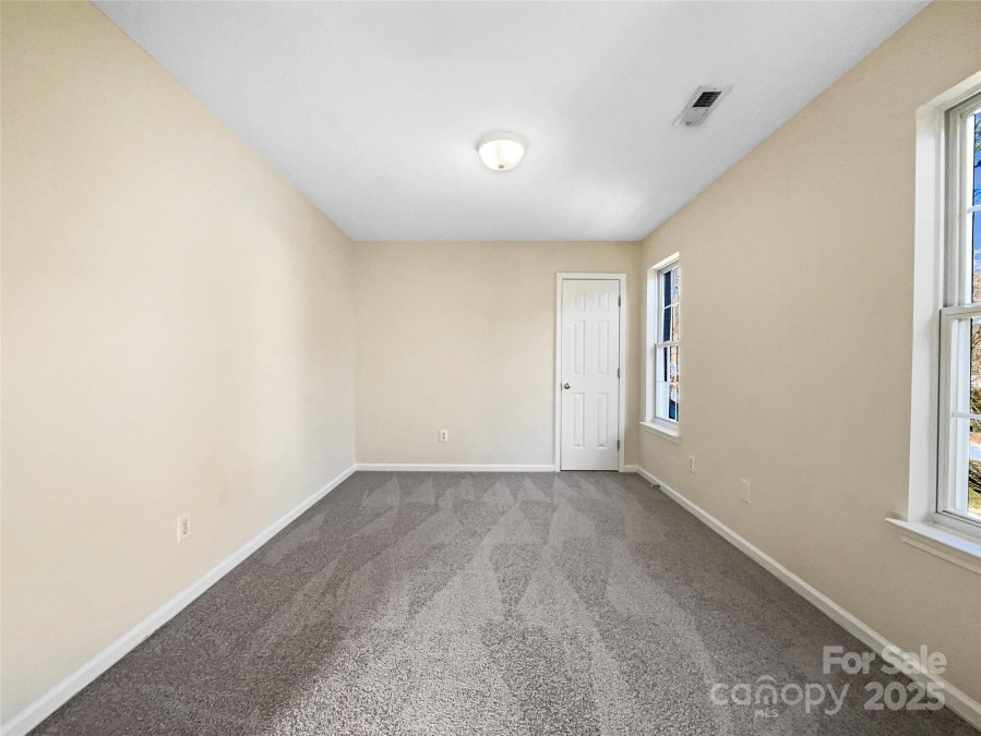 11006 Renoir Ct Charlotte, NC 28215