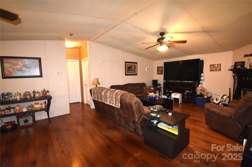 3149 Alden Starnes Rd Granite Falls, NC 28630