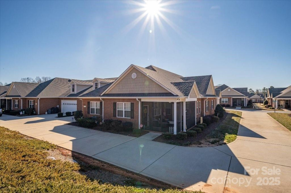 8176 Viscount Ct Denver, NC 28037