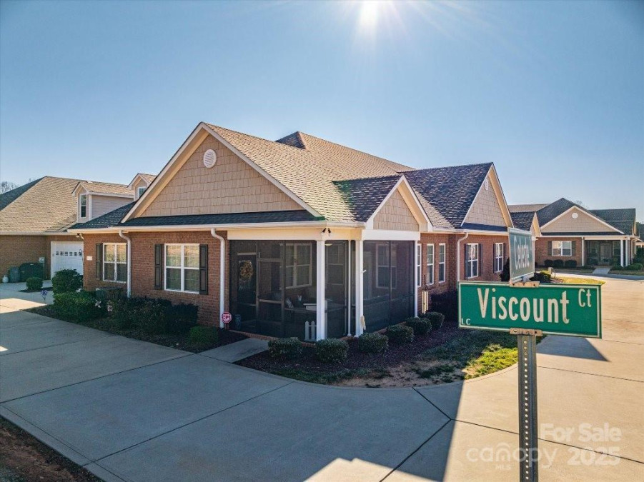 8176 Viscount Ct Denver, NC 28037