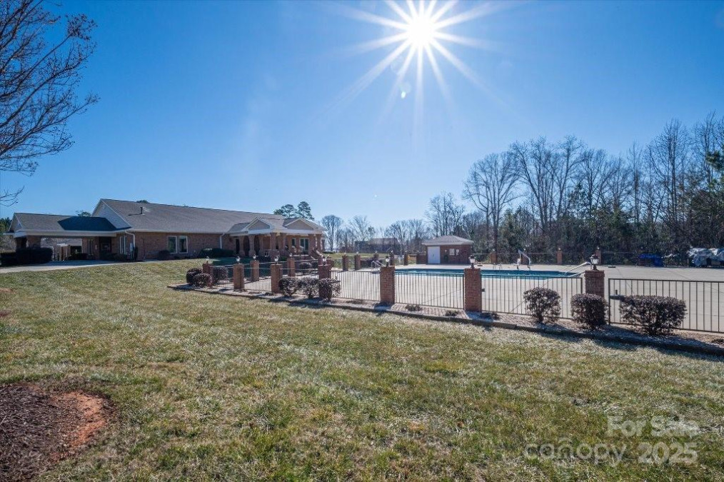 8176 Viscount Ct Denver, NC 28037