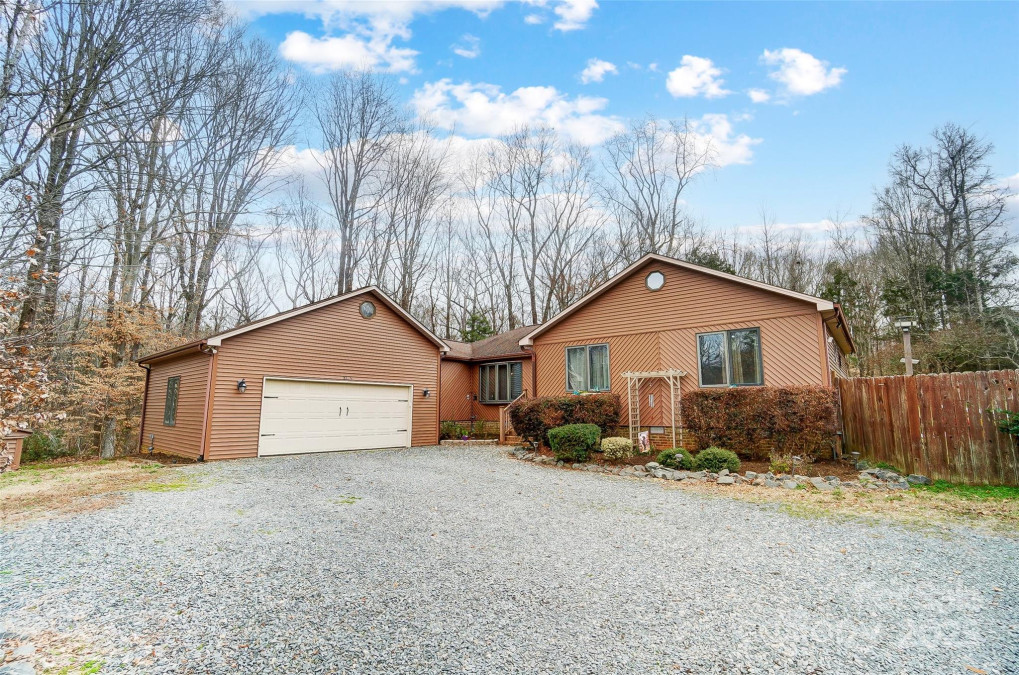 8115 Kingsland Dr Waxhaw, NC 28173