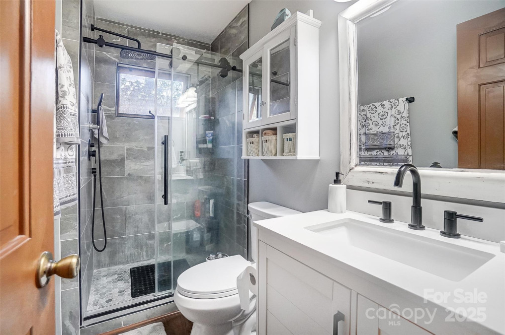 8115 Kingsland Dr Waxhaw, NC 28173